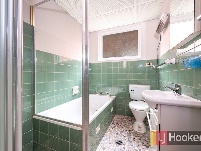 2/76 Morts Road, Mortdale NSW 2223