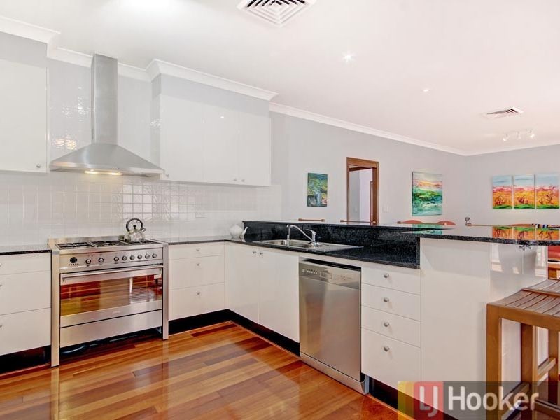 9 Singleton Avenue, East Hills NSW 2213