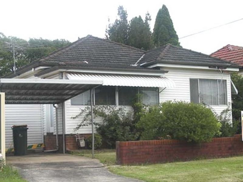 1 Urquhart Street, Riverwood NSW 2210