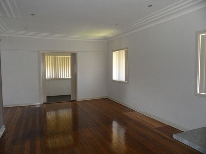 1 Urquhart Street, Riverwood NSW 2210