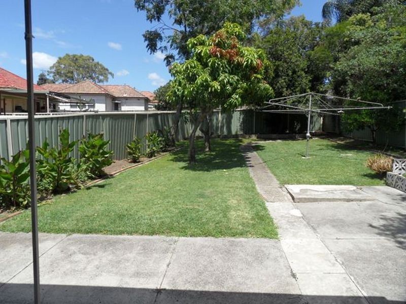 1 Urquhart Street, Riverwood NSW 2210