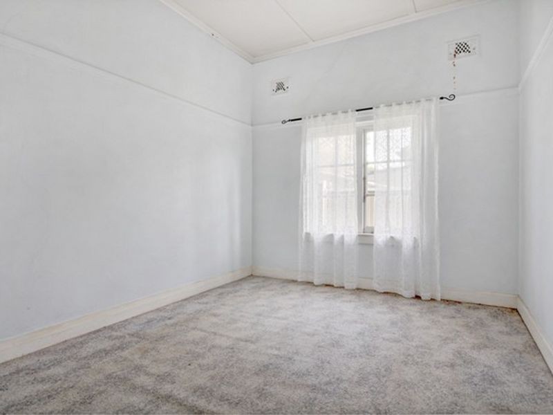 13 Kenyon Road, Bexley NSW 2207