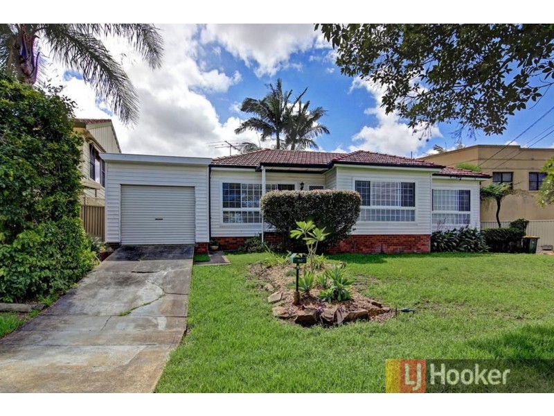 2 Beale Crescent, Peakhurst NSW 2210