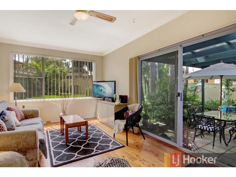 2 Beale Crescent, Peakhurst NSW 2210