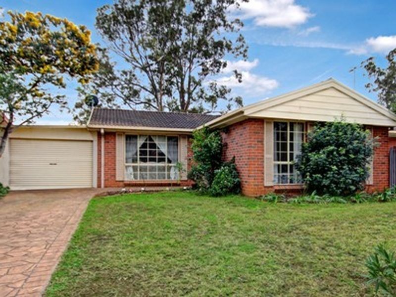 20 Dunbar Place, Mount Annan NSW 2567