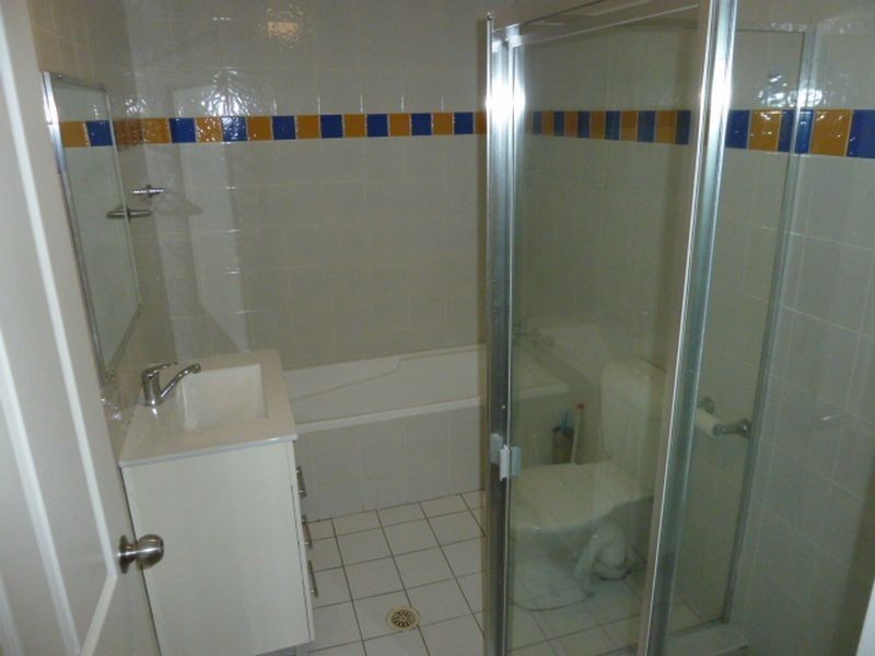 18/2-8 Short Road, Riverwood NSW 2210