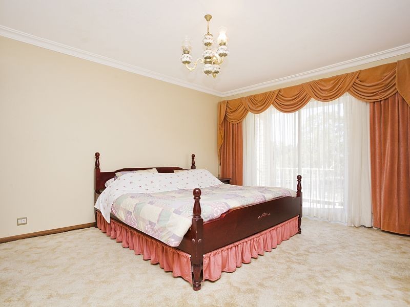 20 Oak Street, Lugarno NSW 2210