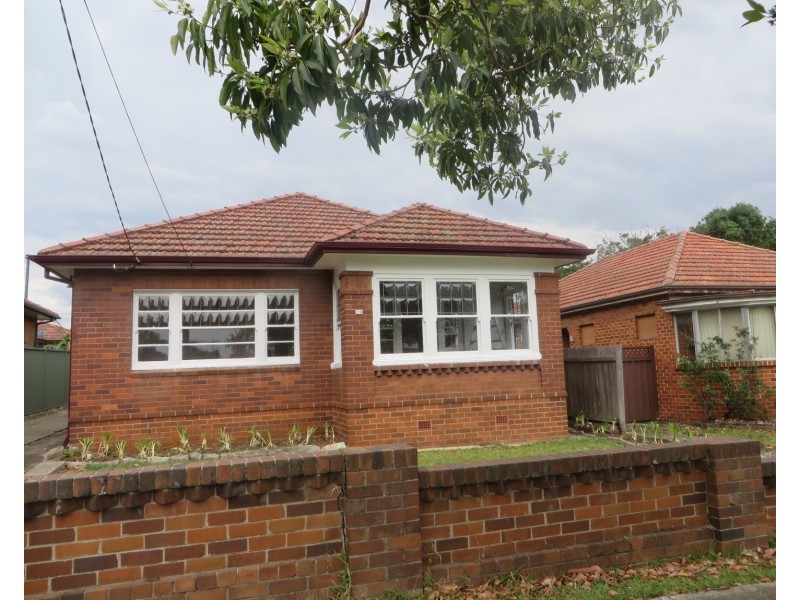 28 Methuen Parade, Riverwood NSW 2210