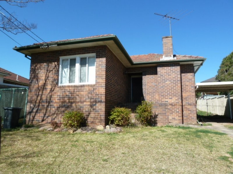 9 Charles Street, Riverwood NSW 2210