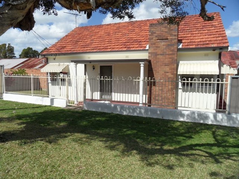 16 Charlescotte Avenue, Punchbowl NSW 2196