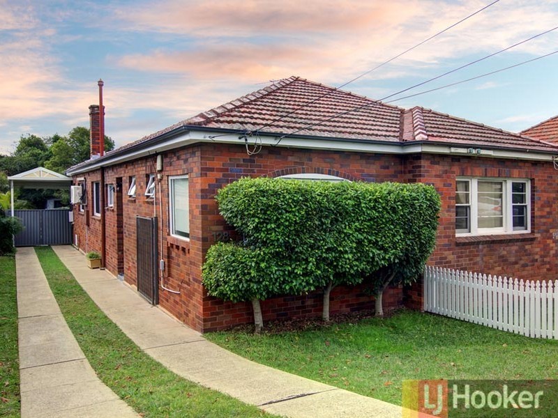 128 Woniora Road, South Hurstville NSW 2221