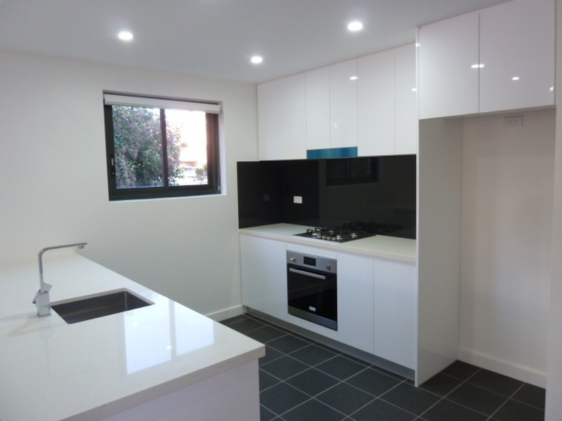 10/15 Pearce Avenue, Peakhurst NSW 2210