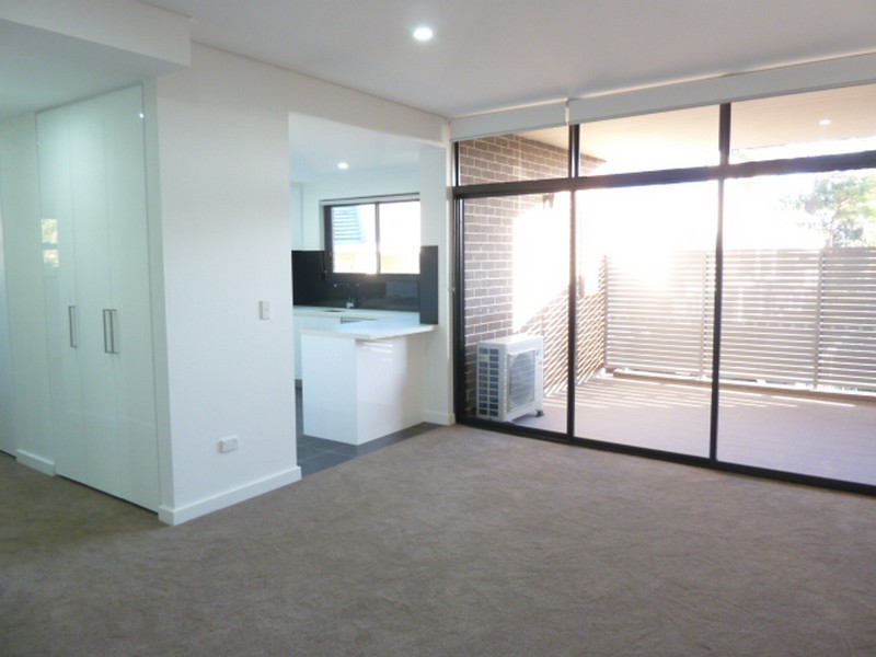 11/15 Pearce Avenue, Peakhurst NSW 2210