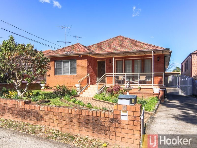 19 Cairns Street, Riverwood NSW 2210