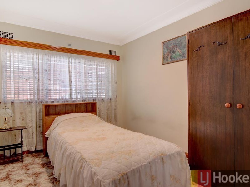 19 Cairns Street, Riverwood NSW 2210