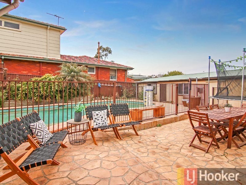 2 Sparkes Avenue, Mortdale NSW 2223
