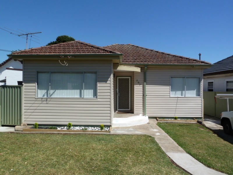 207 Belmore Road, Riverwood NSW 2210