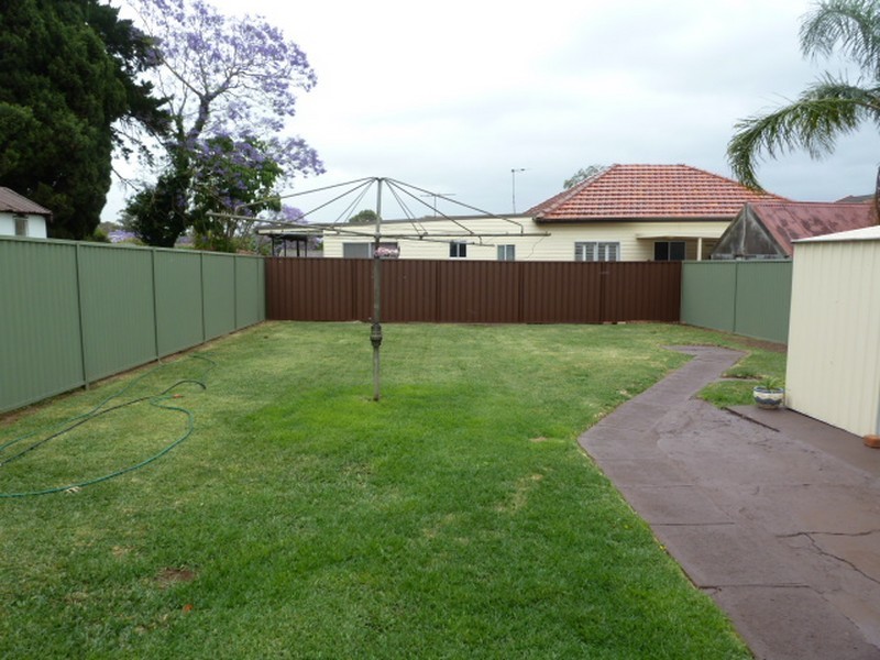 207 Belmore Road, Riverwood NSW 2210