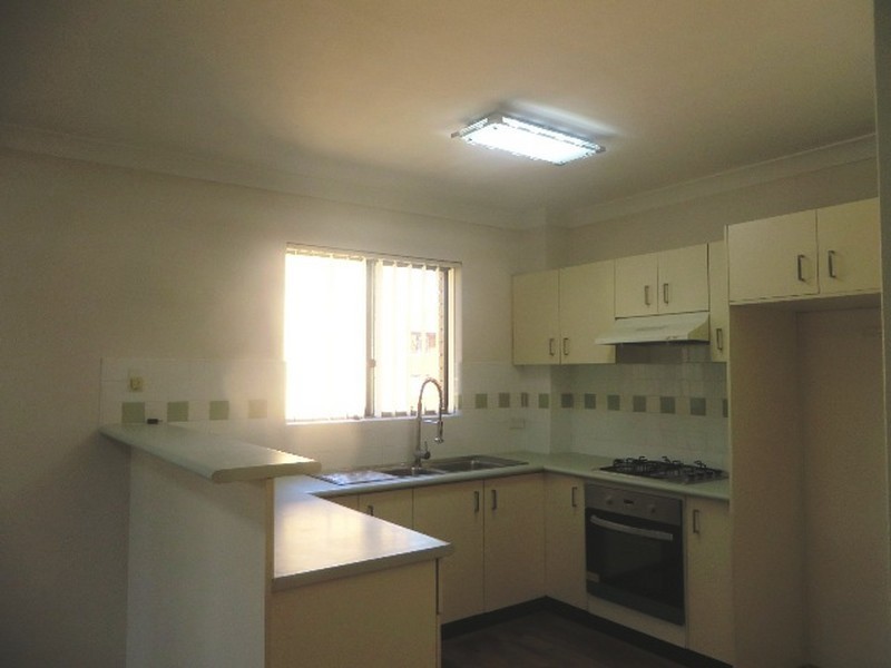 8/2-6 Martin Place, Mortdale NSW 2223