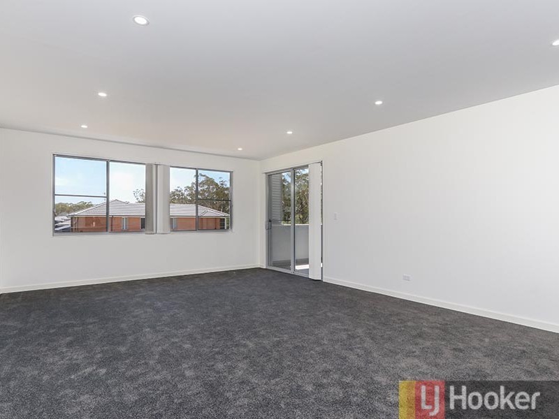 8/40 Applegum Crescent, Kellyville NSW 2155