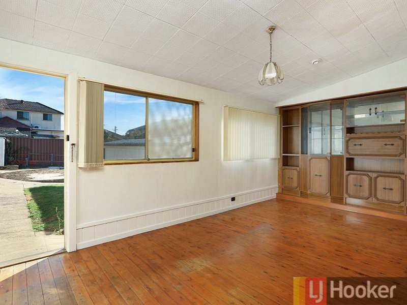 18 Greenland Avenue, Peakhurst NSW 2210