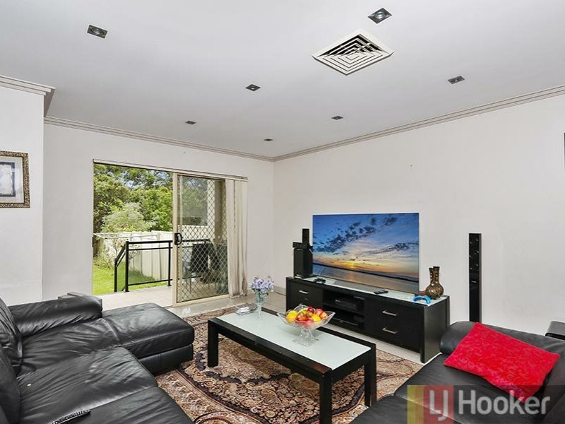 9A Earls Avenue, Riverwood NSW 2210