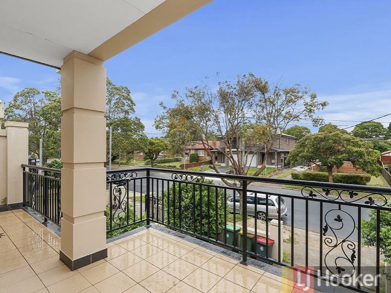 9A Earls Avenue, Riverwood NSW 2210