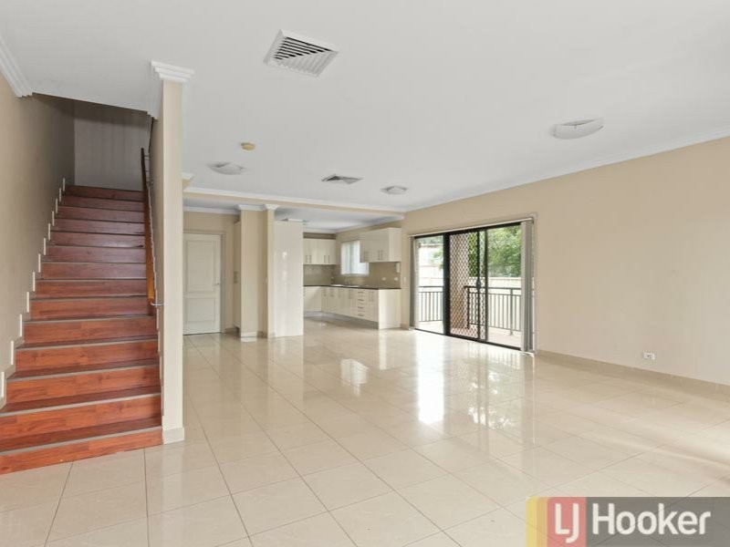 1/17 Sunset Avenue, Bankstown NSW 2200