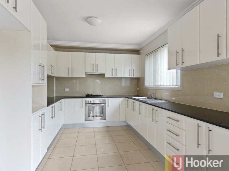 1/17 Sunset Avenue, Bankstown NSW 2200