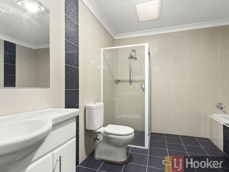 1/17 Sunset Avenue, Bankstown NSW 2200