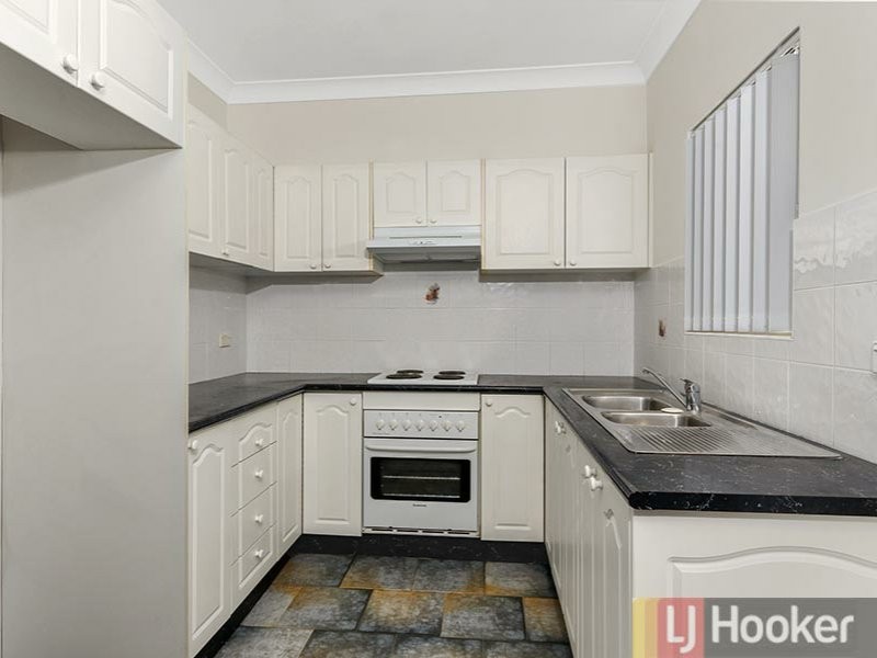 2/17 Coleridge Street, Riverwood NSW 2210