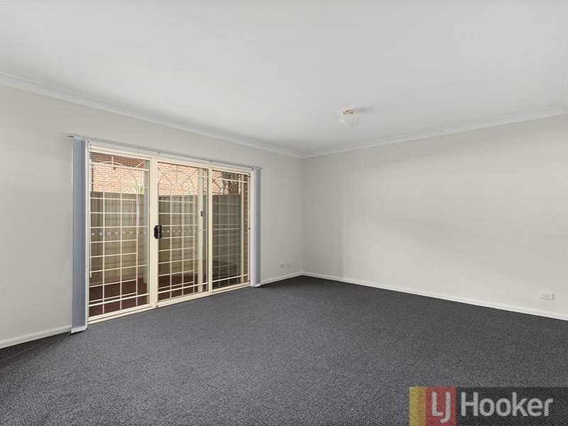 2/17 Coleridge Street, Riverwood NSW 2210
