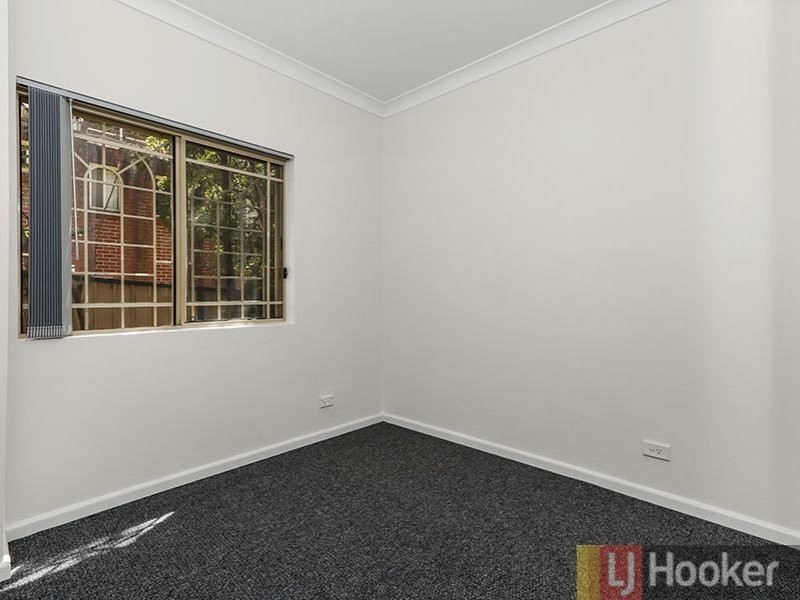 2/17 Coleridge Street, Riverwood NSW 2210