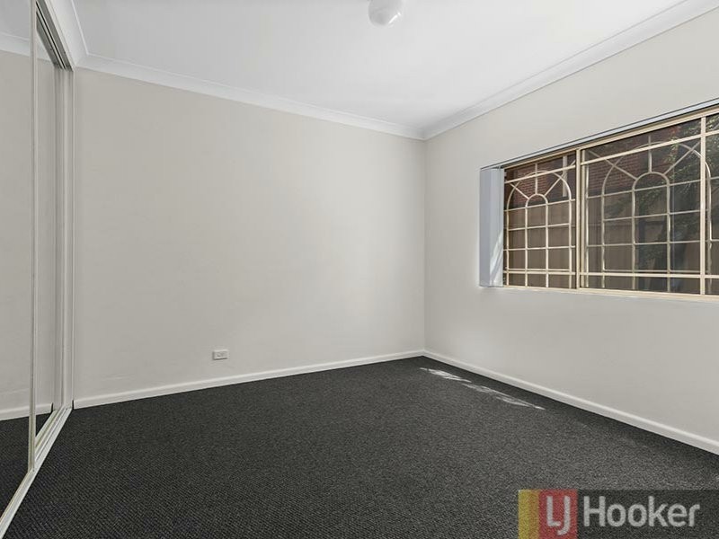 2/17 Coleridge Street, Riverwood NSW 2210