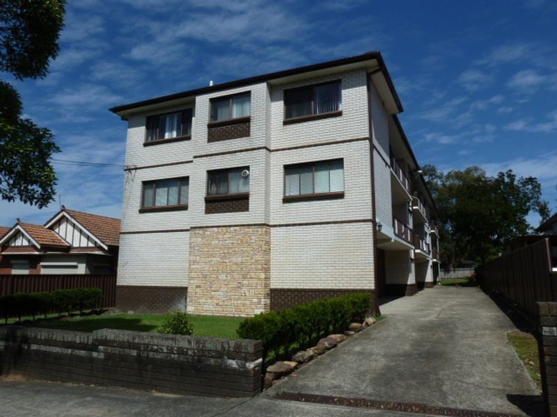 2/129 Victoria Road, Punchbowl NSW 2196