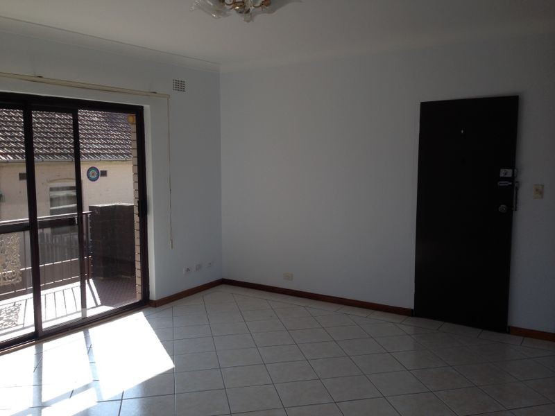 2/129 Victoria Road, Punchbowl NSW 2196