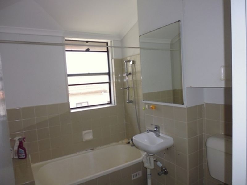 1/29 Hannans Road, Riverwood NSW 2210