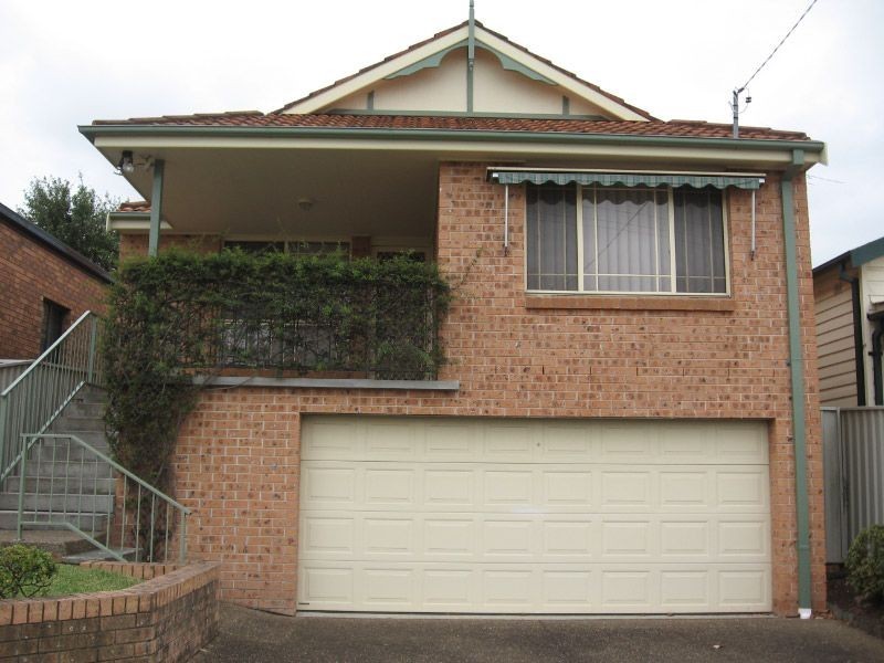 8 Villiers Avenue, Mortdale NSW 2223