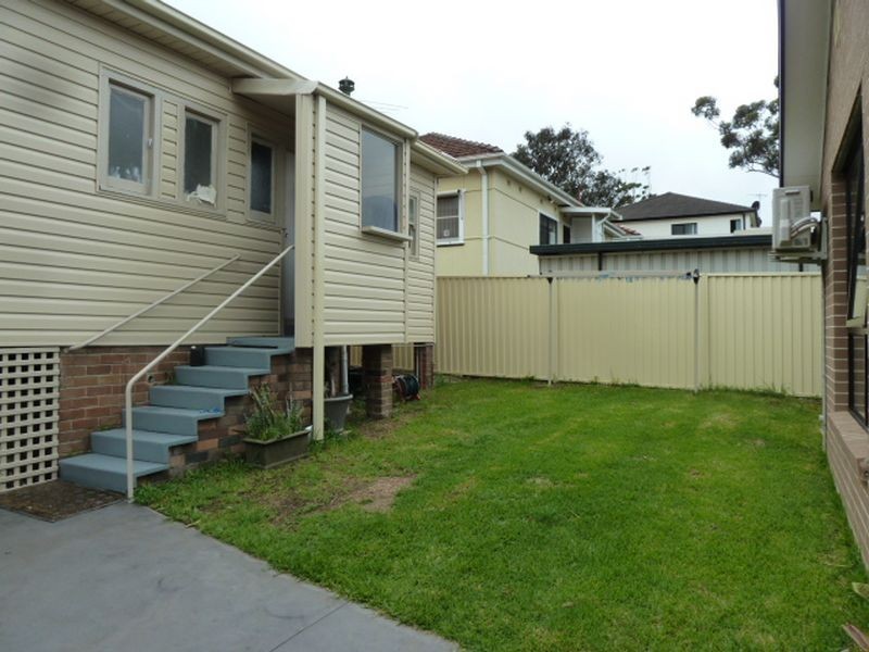 25 Fullerton Crescent, Riverwood NSW 2210