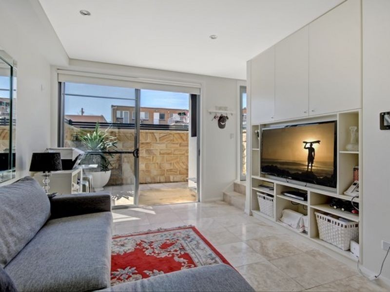 2/1 Martin Place, Mortdale NSW 2223