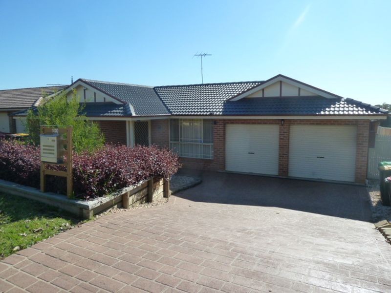 100 Welling Drive, Narellan Vale NSW 2567