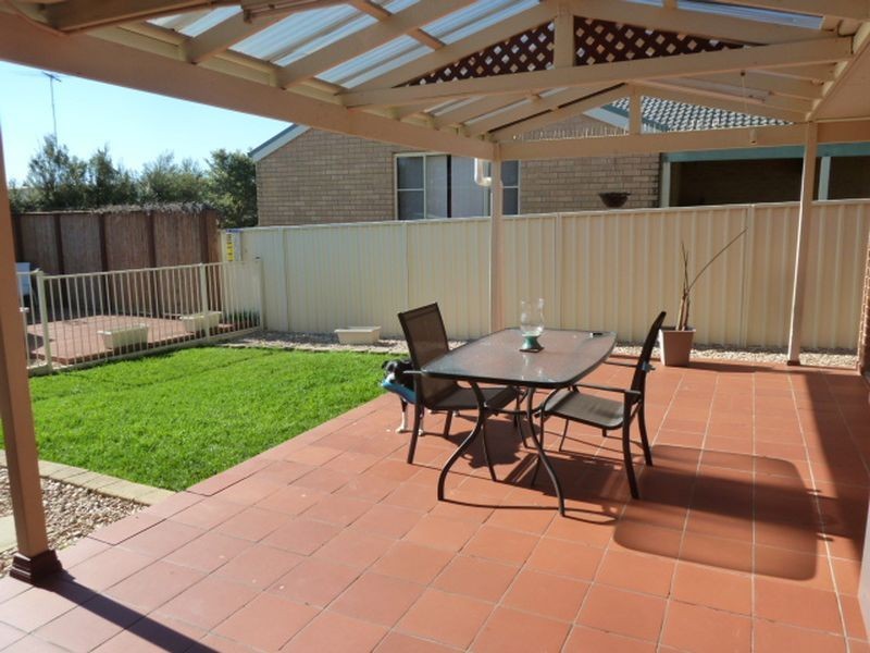 100 Welling Drive, Narellan Vale NSW 2567