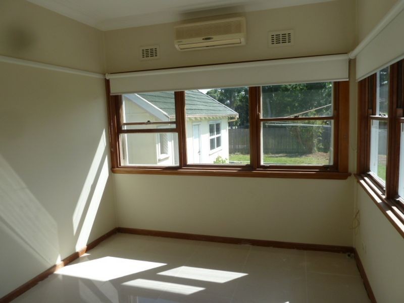 36 Rona Street, Peakhurst NSW 2210