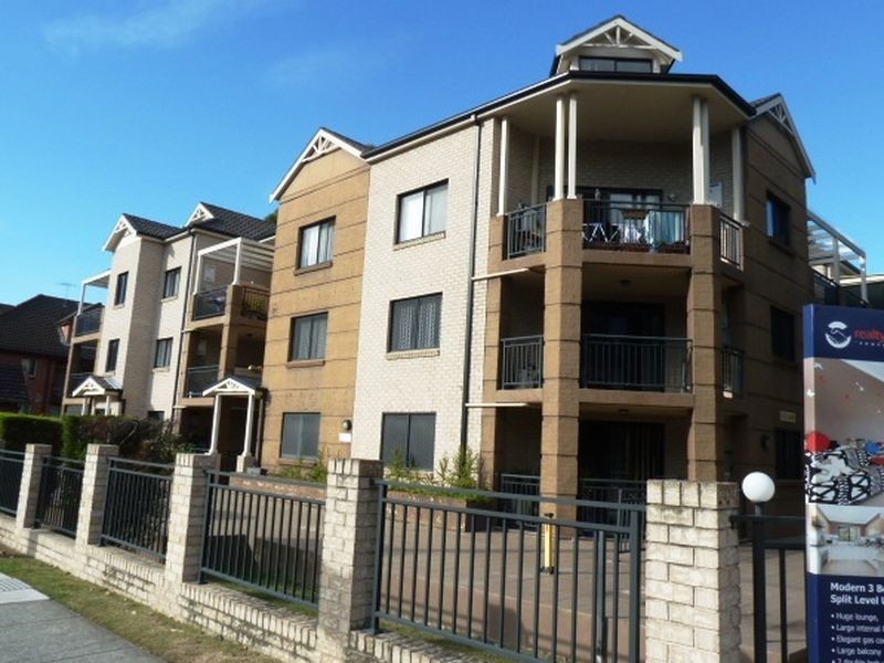 15/41 Cairds Avenue, Bankstown NSW 2200