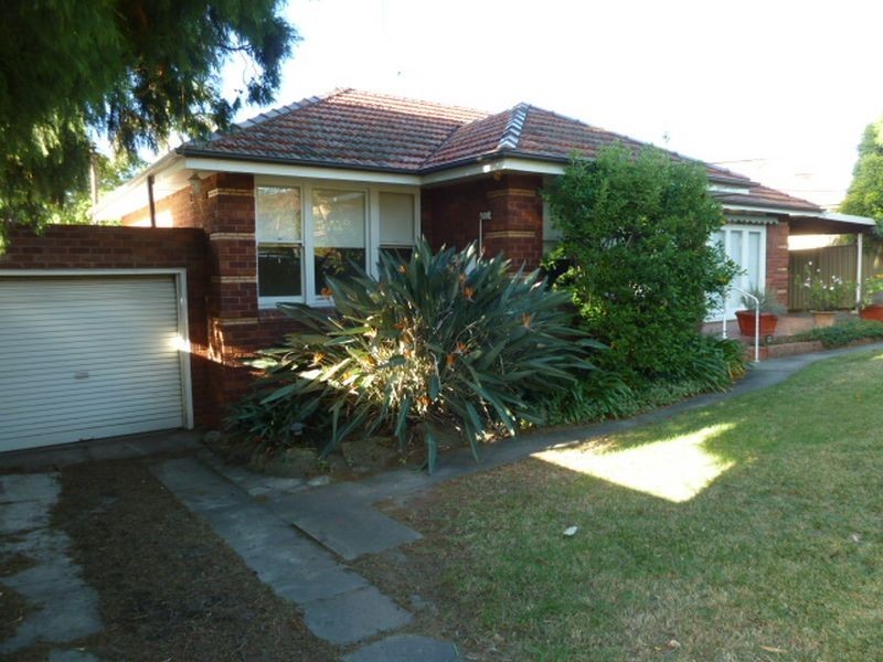 65 Cooloongatta Crescent, Beverly Hills NSW 2209