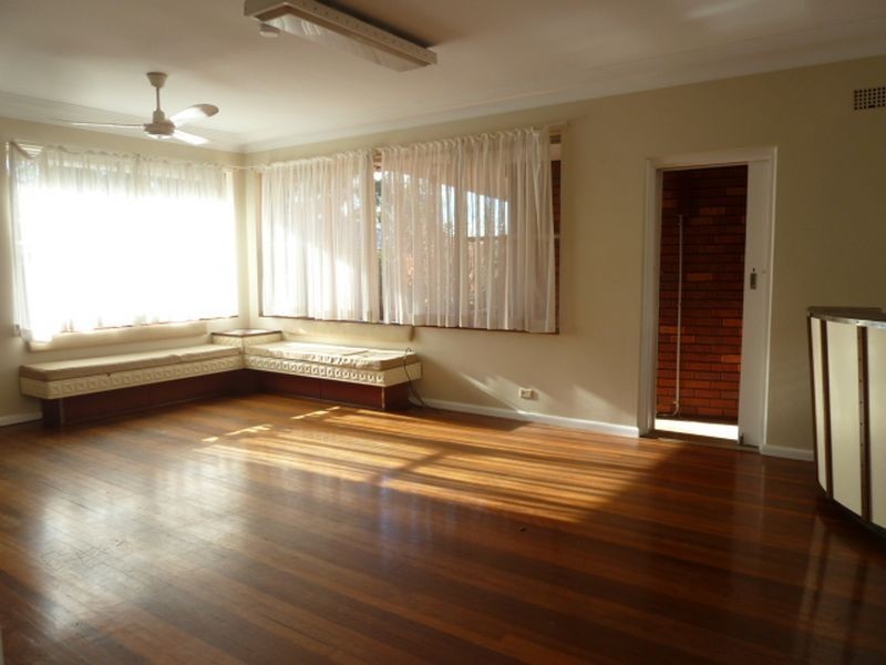 65 Cooloongatta Crescent, Beverly Hills NSW 2209