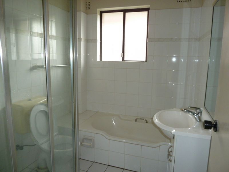 5/2-4 Macquarie Place, Mortdale NSW 2223