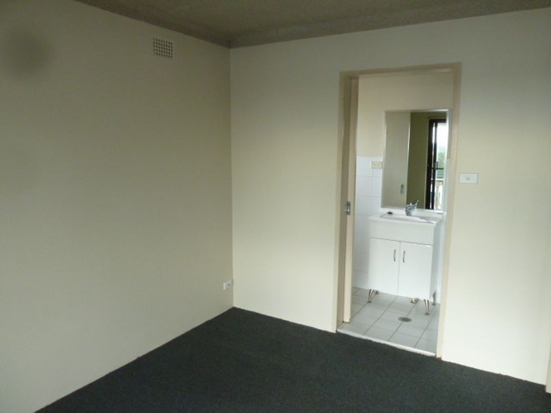 5/2-4 Macquarie Place, Mortdale NSW 2223