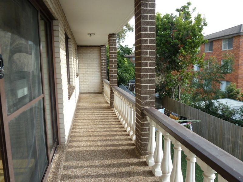 5/2-4 Macquarie Place, Mortdale NSW 2223