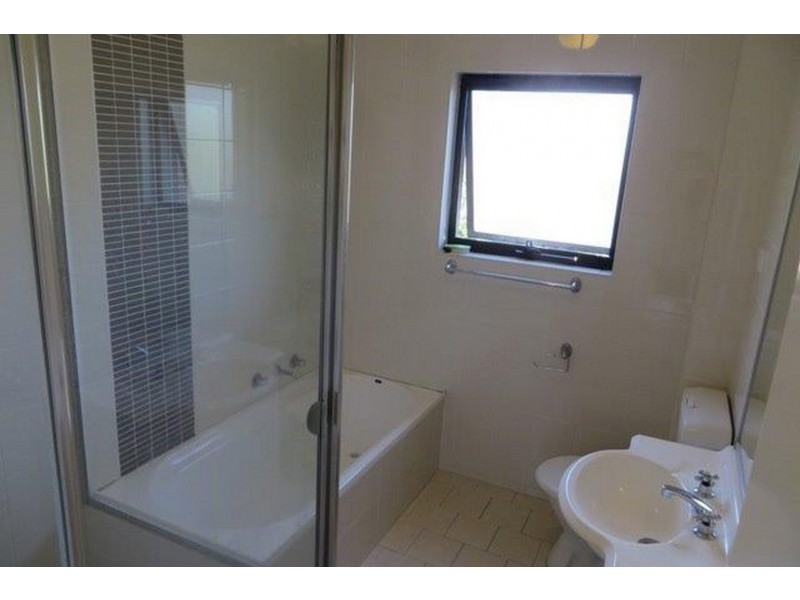 6/6-8 Morotai Avenue, Riverwood NSW 2210